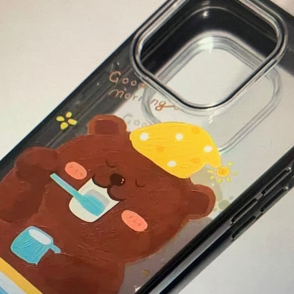 SHEIN Bear Design Phone Case - Black and Brown